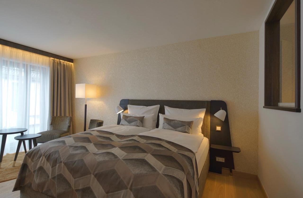 Essensio Hotel Duesseldorf แอร์คราท ภายนอก รูปภาพ